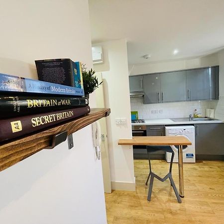 Lovely 2 Bedroom Serviced Apartment In Λονδίνο Εξωτερικό φωτογραφία