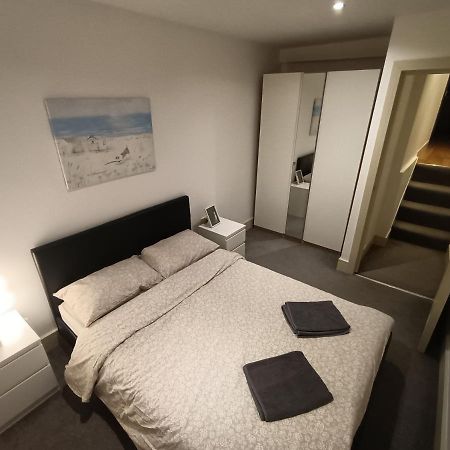 Lovely 2 Bedroom Serviced Apartment In Λονδίνο Εξωτερικό φωτογραφία