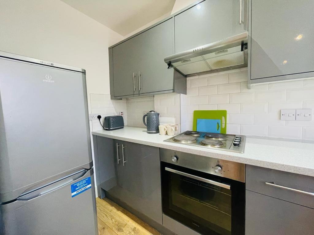 Lovely 2 Bedroom Serviced Apartment In Λονδίνο Εξωτερικό φωτογραφία