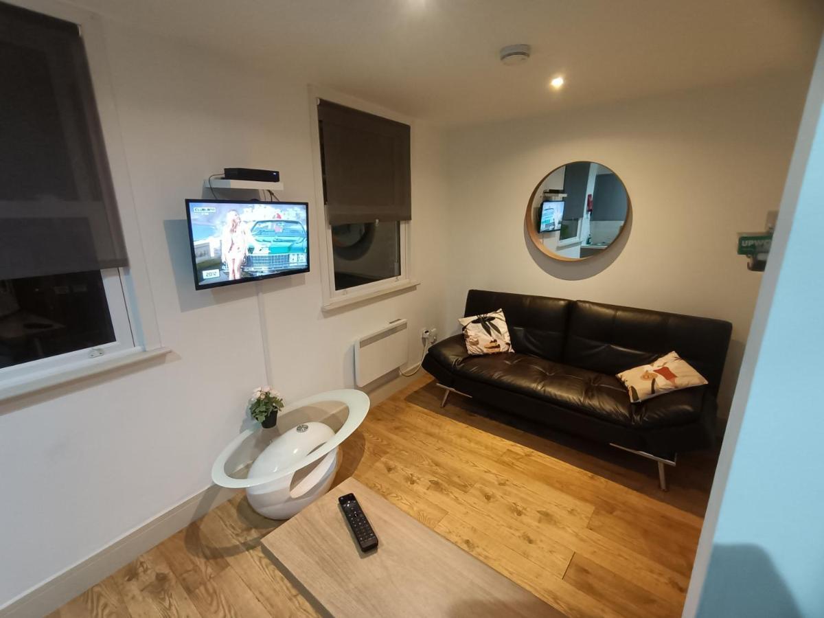 Lovely 2 Bedroom Serviced Apartment In Λονδίνο Εξωτερικό φωτογραφία